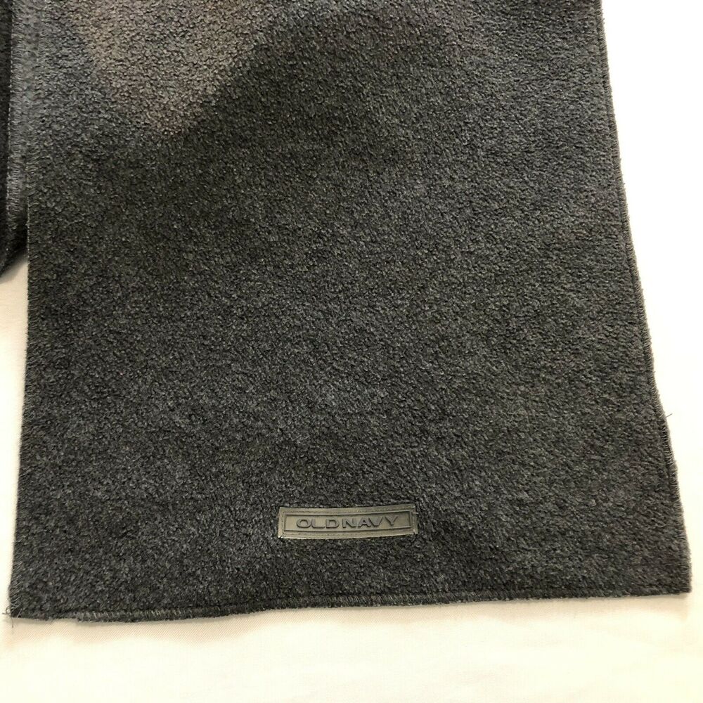 Old Navy Scarf Grey Fleece Adult Unisex Active Wear Soft Old Navy Logo Sz 56x12